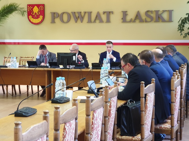 XVI sesja sesja Rady Powiatu Łaskiego (video)