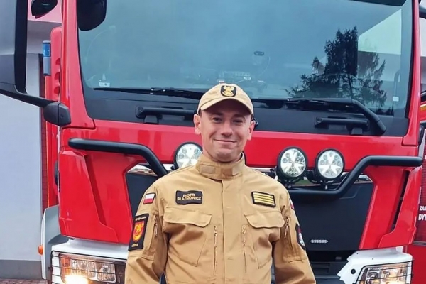 Młodszy ogniomistrz Piotr Błachowicz ze Straży Pożarnej w Łasku KPPSP w Łasku
